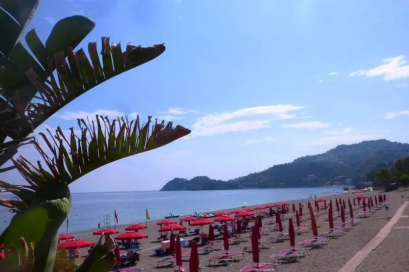 Gardenhouse on the largest beaches of Taormina apartment n. 1 for 4 people
