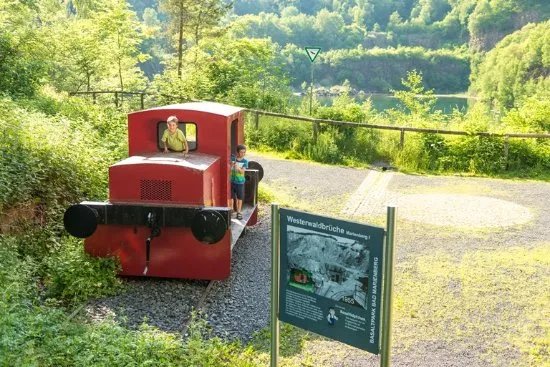 Basaltpark Wanderweg