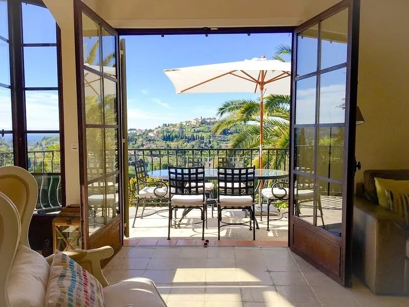 Mougins luxury 3 bedroom villa with private heated pool in secluded gardens