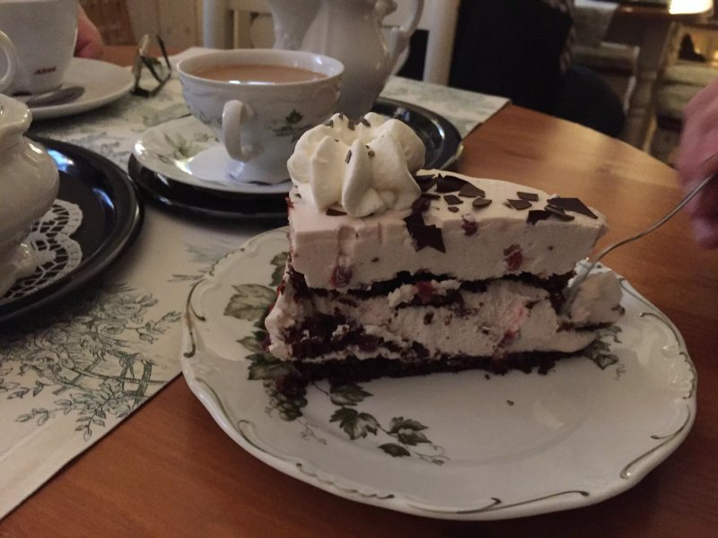 Kaminstube Cafe & Restaurant
