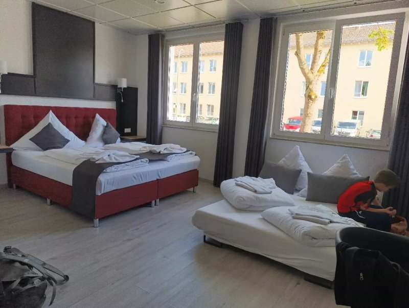 Hotel Yebs