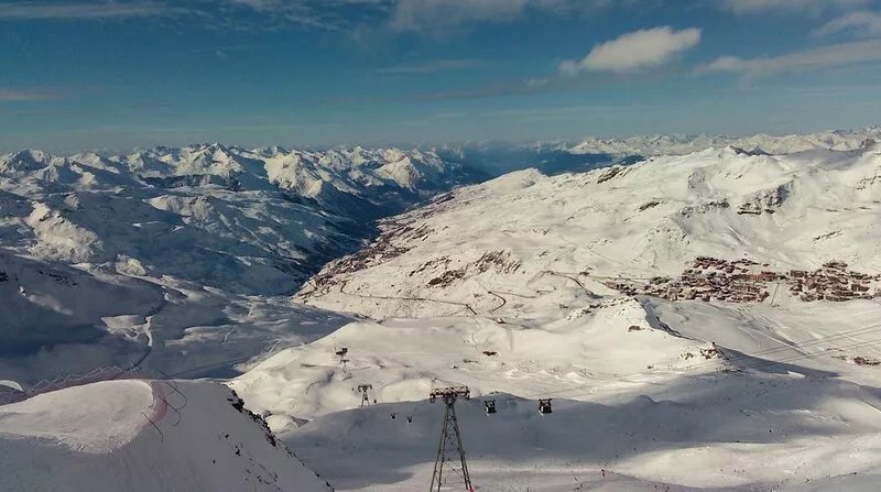 Grand Studio 35 M² 2/4 Places 100 m from the gondola Maurienne via Val Thorens