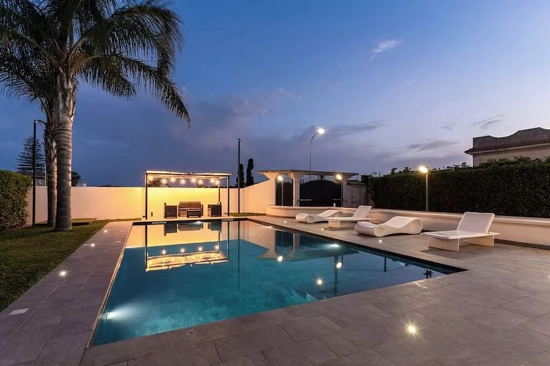 Deep Blue Sea - Casa vacanza (swimming pool, bbq, solarium)