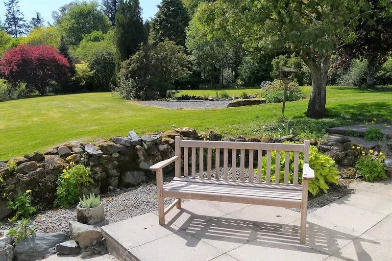 Shinnel House -  a house that sleeps 8 guests  in 3 bedrooms