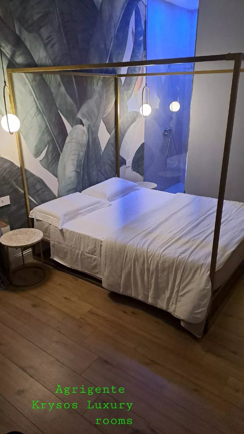 Krysos Luxury Rooms