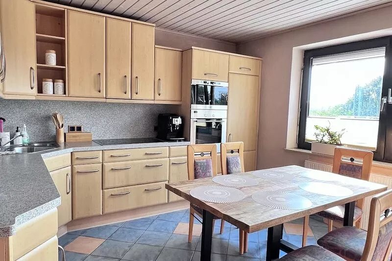 Vacation apartment/apartment for 6 guests with 90m² in Dinslaken (147467)
