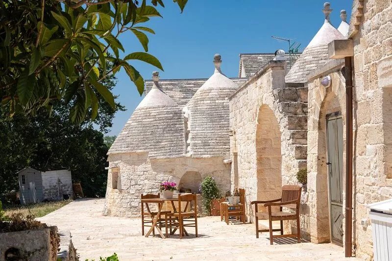 Villa 'Trulli Macco Macco' with Private Garden and Wi-Fi