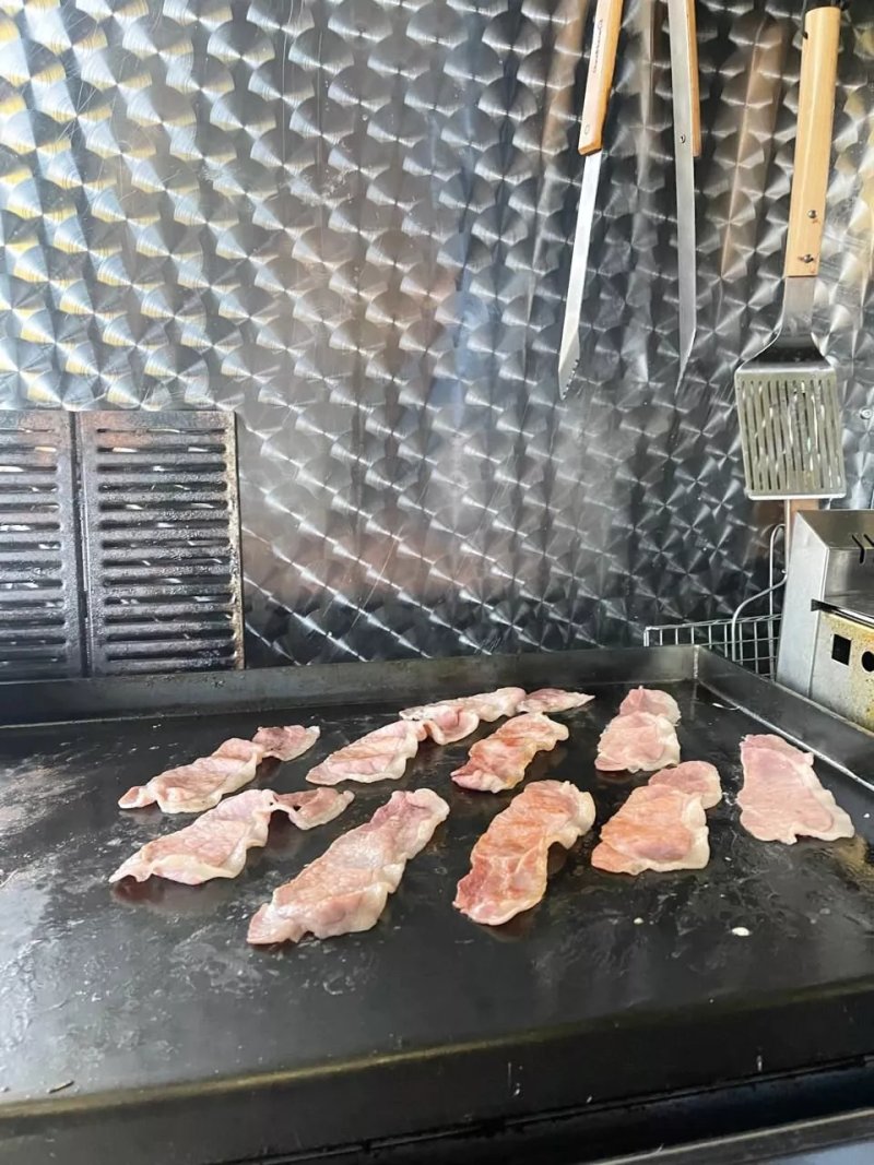 Driveway Kitchen Food Van