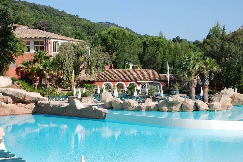 House in Les Restanques holiday village aquatic area,  WIFI, air conditioning..