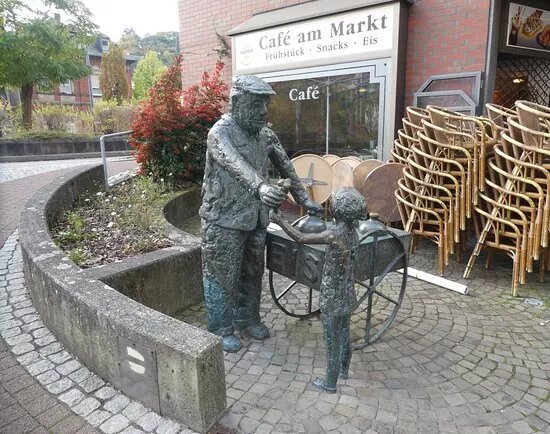 Statue ''eismann Lorenzo''