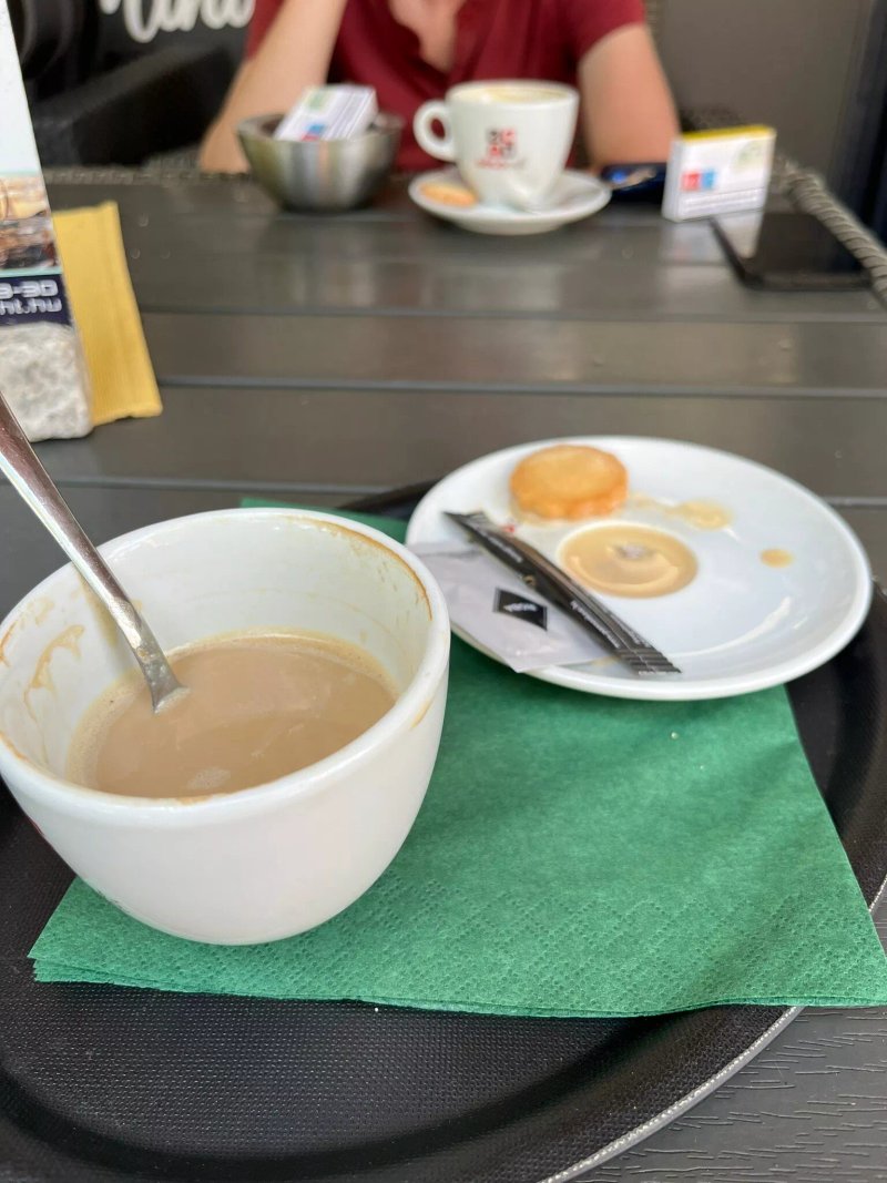 Molo Cafe