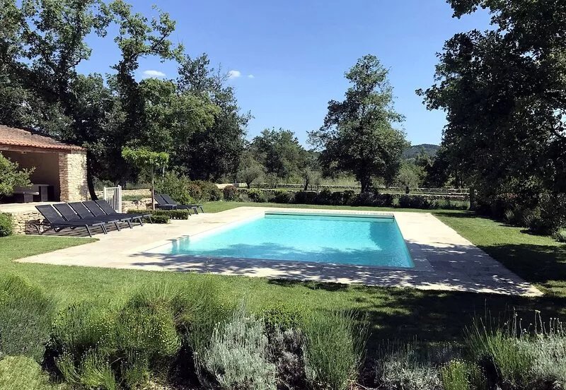 Beautiful Provence House in the Luberon - Heated Swimming Pool & Large Gardens.