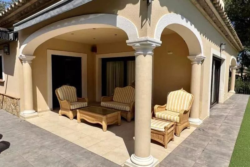 Luxury house Judibar on the Costa Brava with gardens, swimming pool and barbecue
