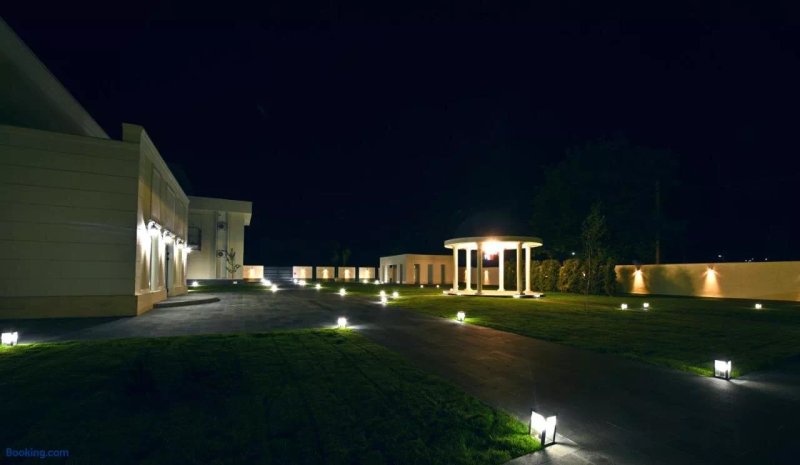 Hoha Hotel
