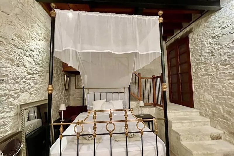 Juliet Suite Studio