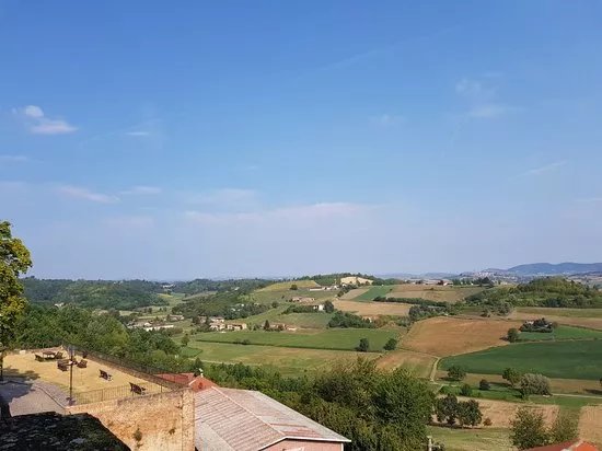 Castello - Oggi Ufficio Informazioni e Municipio