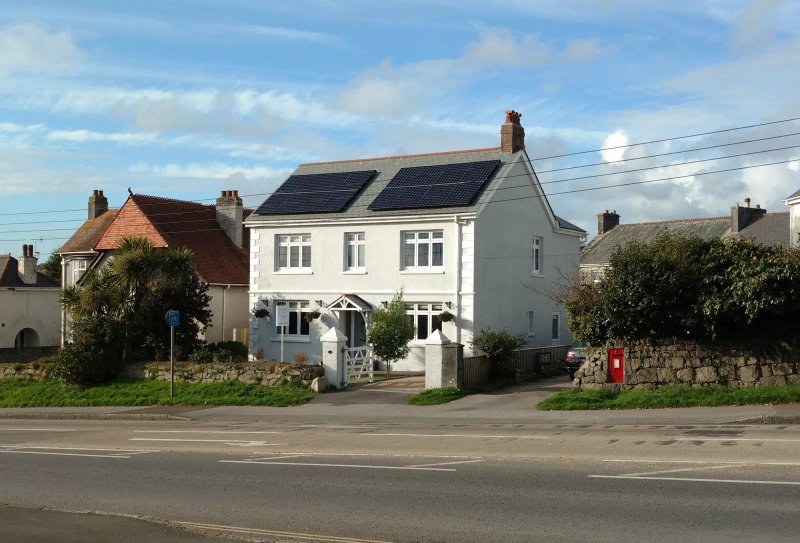 Crossways B & B