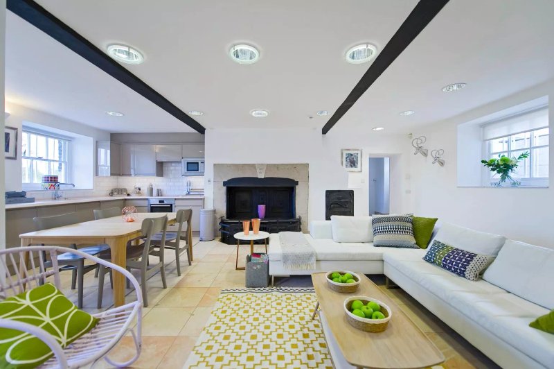 Craven House Apartments