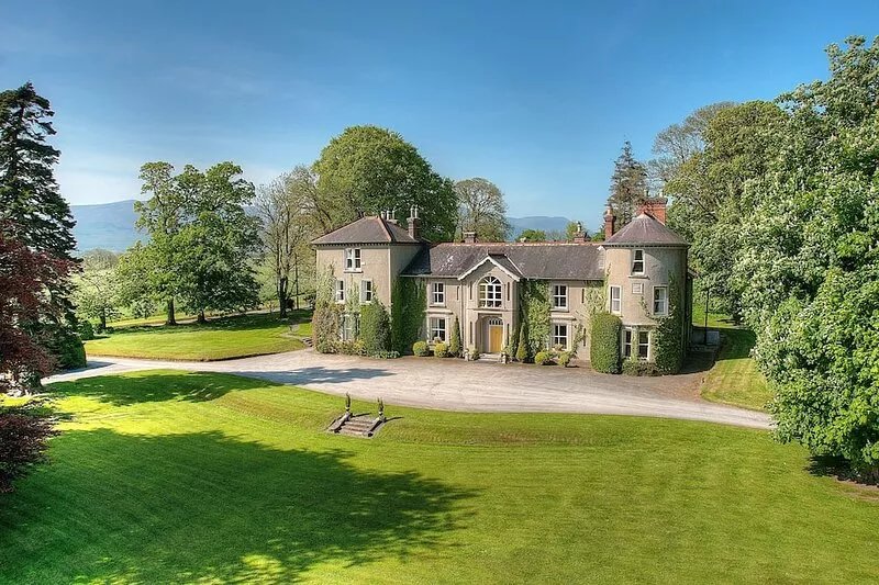 Luxury Irish Castle in Gorgeous Country Setting in Tipperary