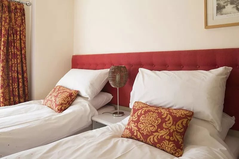 The Leat at Wynyard Mill - sleeps 4 guests  in 2 bedrooms