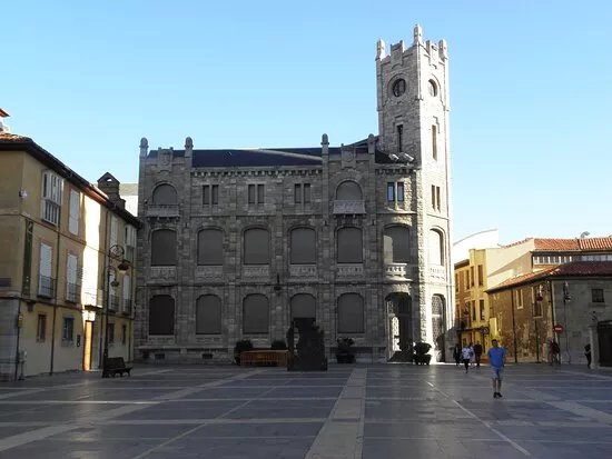Antigua Casa De Correos
