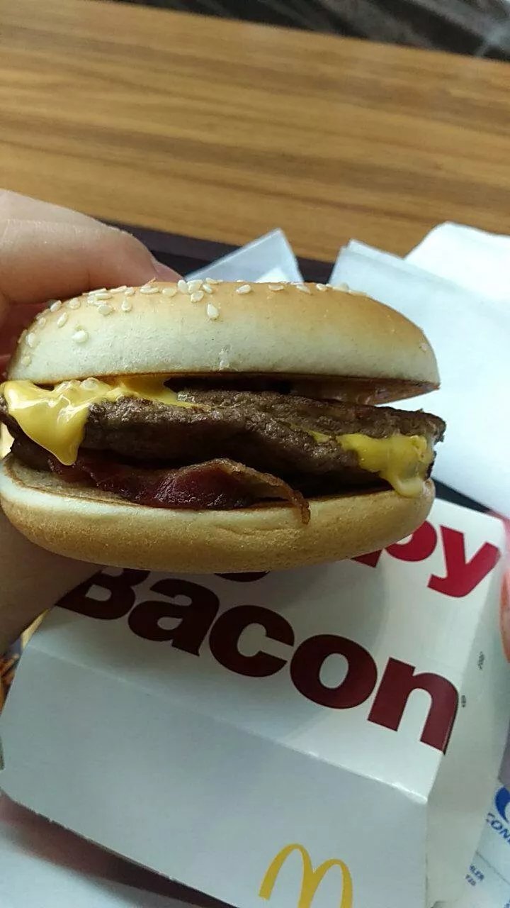 McDonald's Tiburtina   .  Fast Food