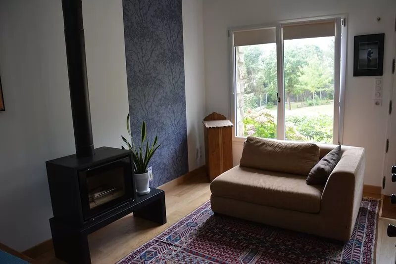 The charm of an outbuilding in the heart of a garden near the historic center