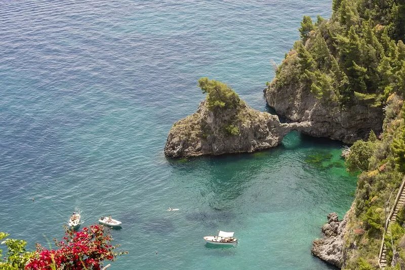 Historic residence with spectacular views of the Amalfi sea and private jacuzzi