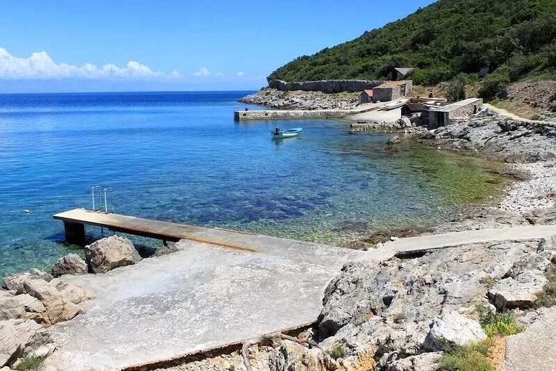 One bedroom apartment with terrace Ćunski, Lošinj (A-7867-c)