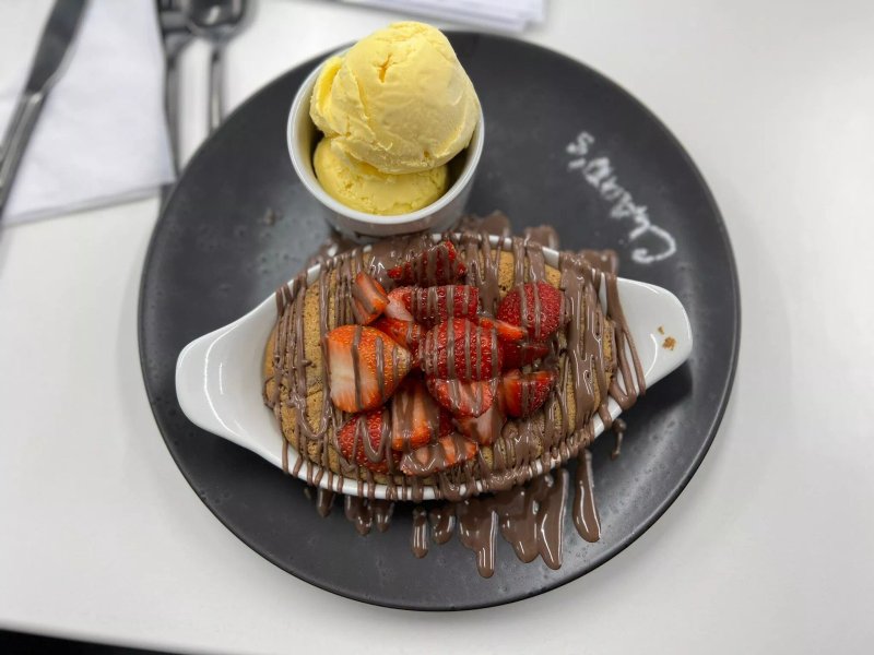 Claud's Coffee Shop & Dessert Parlour