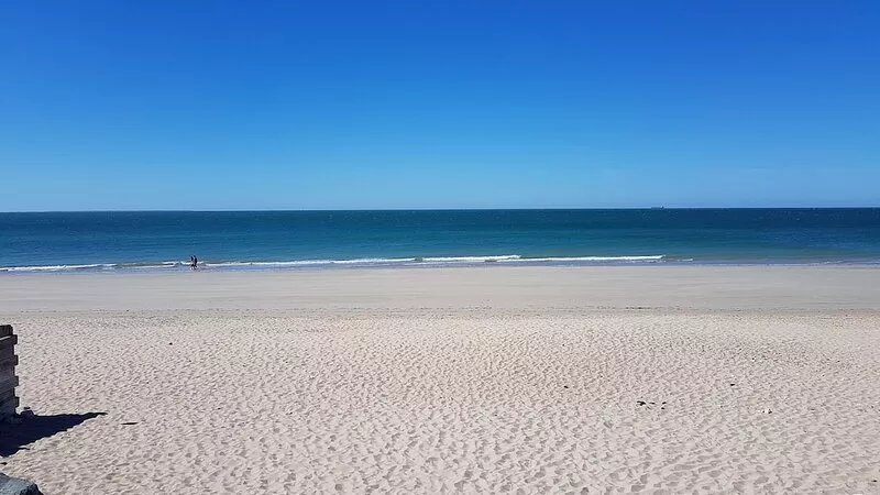 Very pretty DUPLEX***Ile de Ré, pool view, next to beach La Couarde.