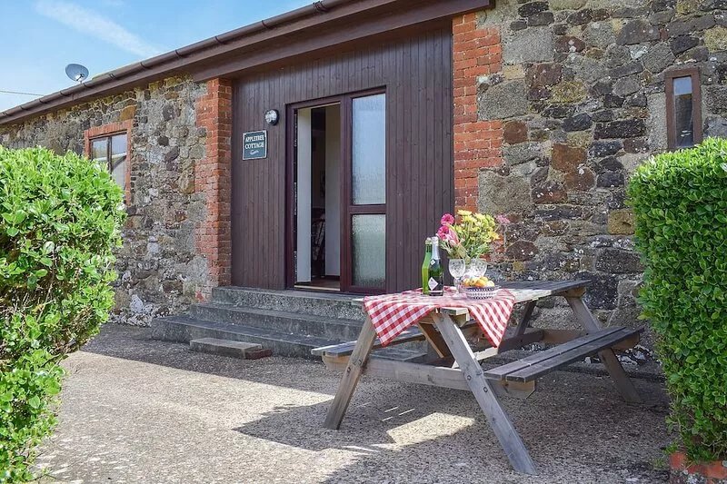 3 bedroom accommodation in Brighstone