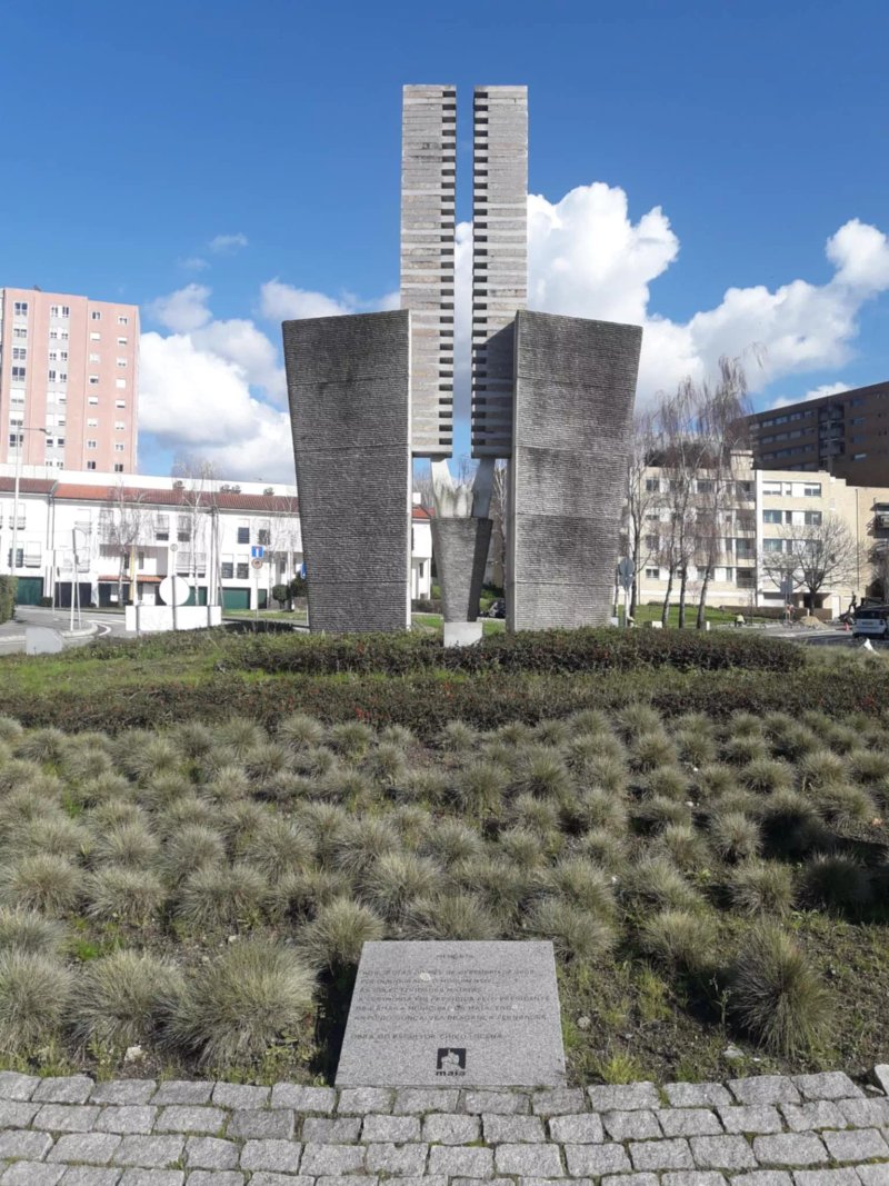 Monumento Ao Associativismo Maiato