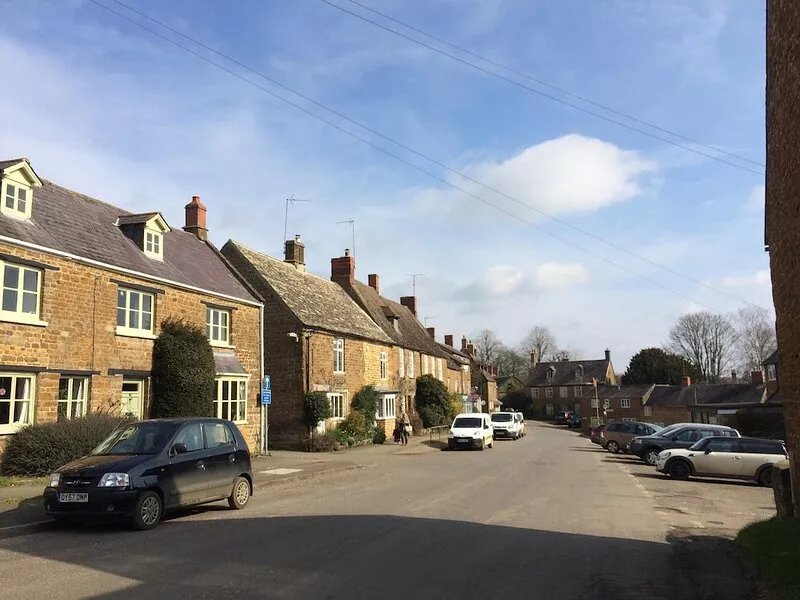 Cosy cottage with great pubs and brewery within walking distance. Pet friendly