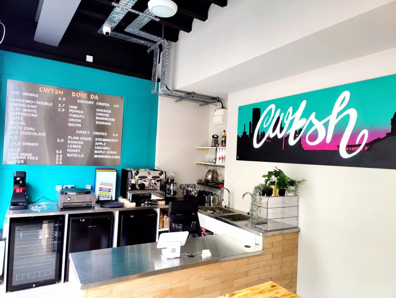 Cwtsh Coffee & Crepes