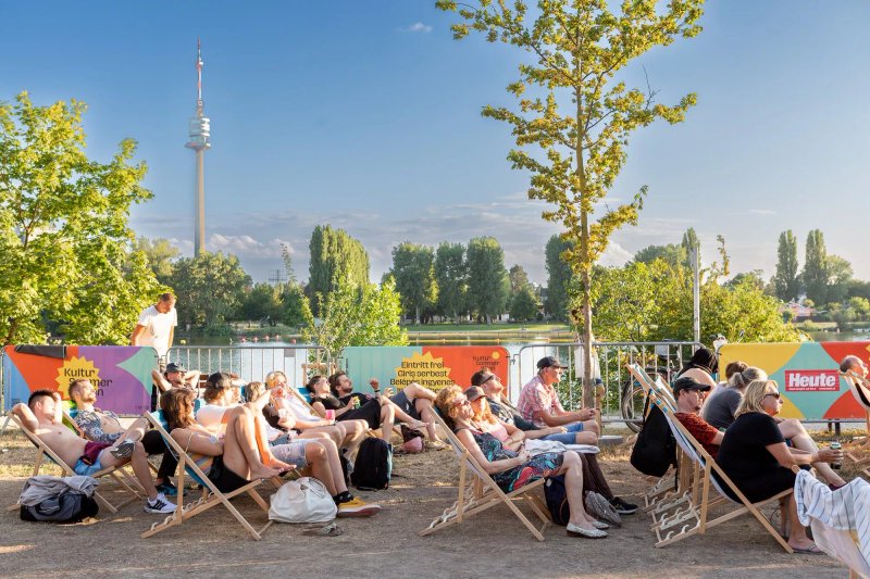 Kultursommer Wien - Buhne Muhlschuttel-park