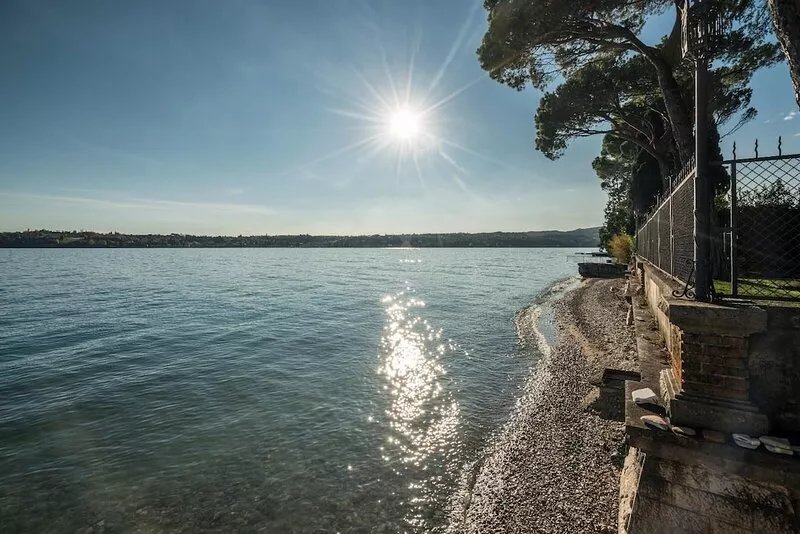 Wonderful restored villa with private beach and huge park