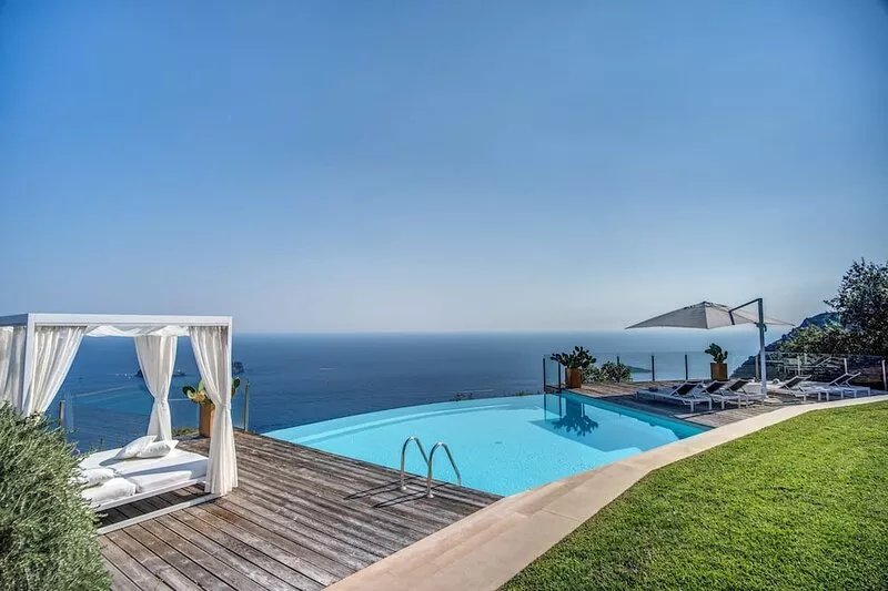 ASTONISHING VILLA AMAZING VIEW ON AMALFI COAST& LI GALLI ISLES