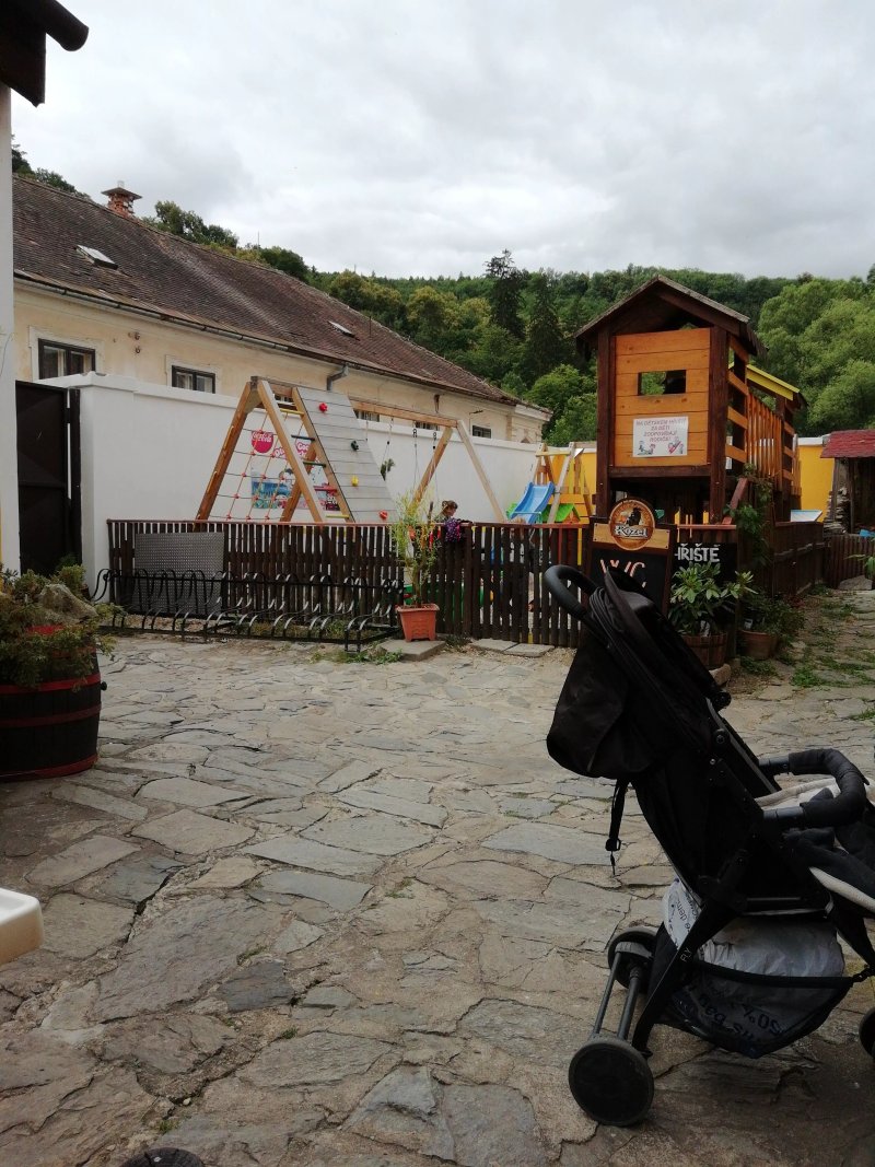 Country Saloon