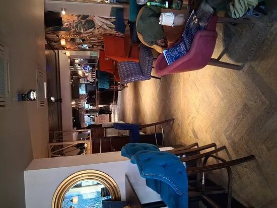Luna Blu Cocktails & Tapas