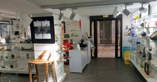 Luzia Art Shop