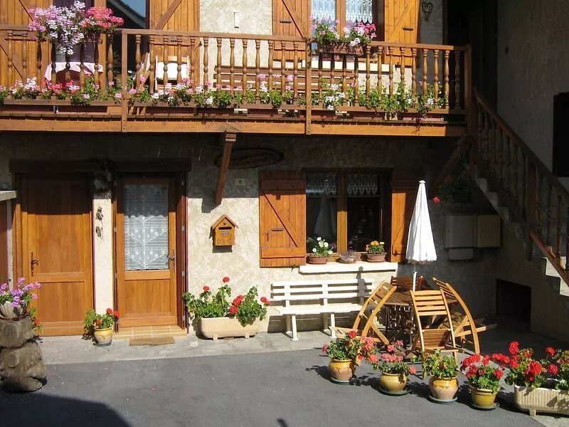Serre chevalier 1400, Le Bez, ski slopes, apartment 4 pers. in house.