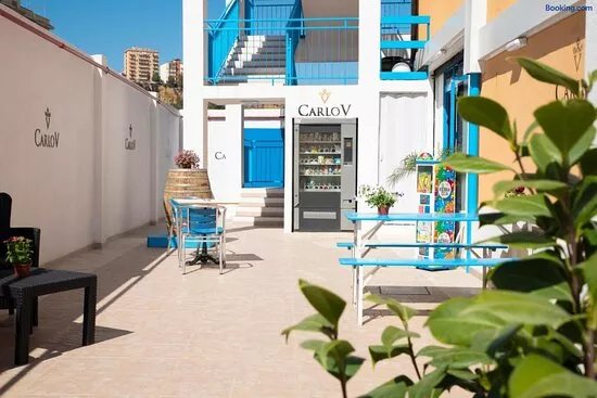 Carlo V Holiday Rooms