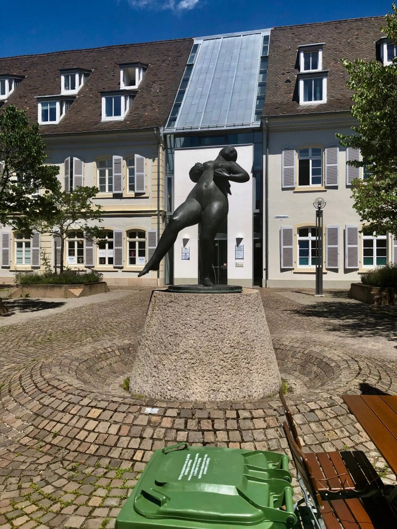Bronze-Skulptur Landavia