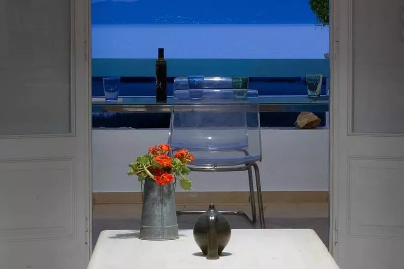 Breathtaking sunset, salt lake and Aegean sea view. 150m from magnificent beach.