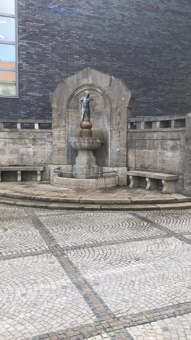 Ludwig - Kruder - Brunnen