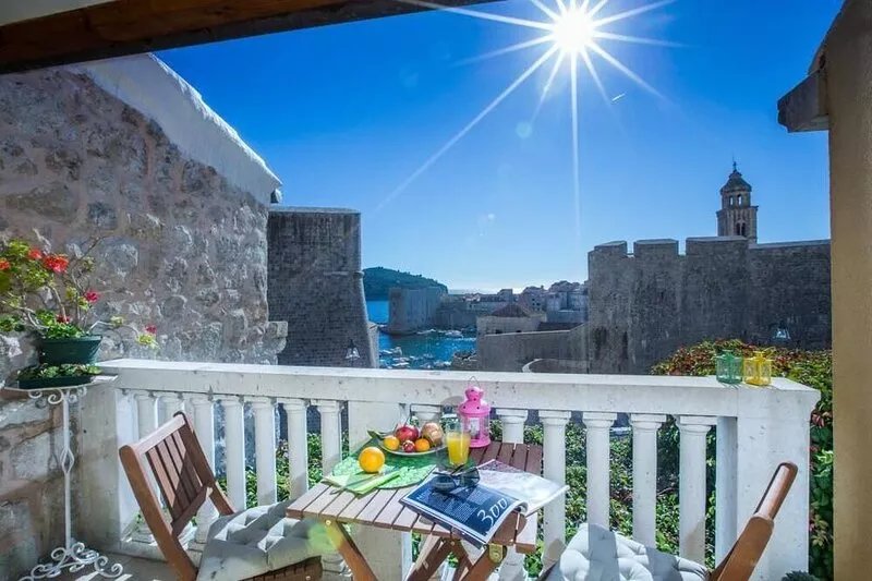 Apartment Nera - Triplex Two Bedroom Apartment with Balcony and Sea View