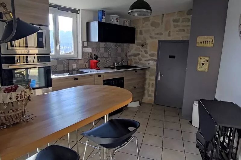 Charming small renovated air-conditioned gite near the city of carcassonne and