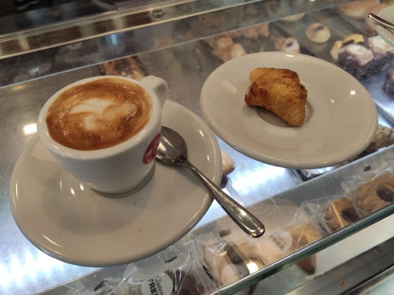 Carlo Gelateria Cioccolateria Caffe