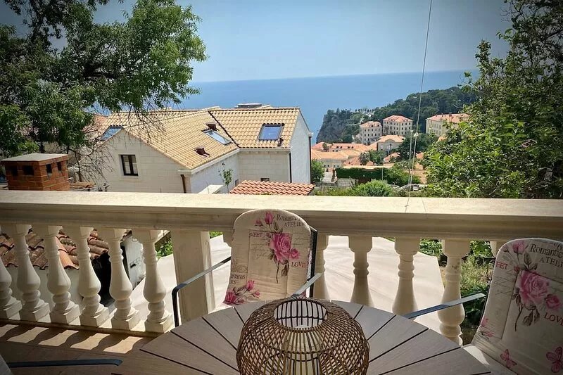 Apartments Noa - Three Bedroom Apartment with Terrace and Sea View